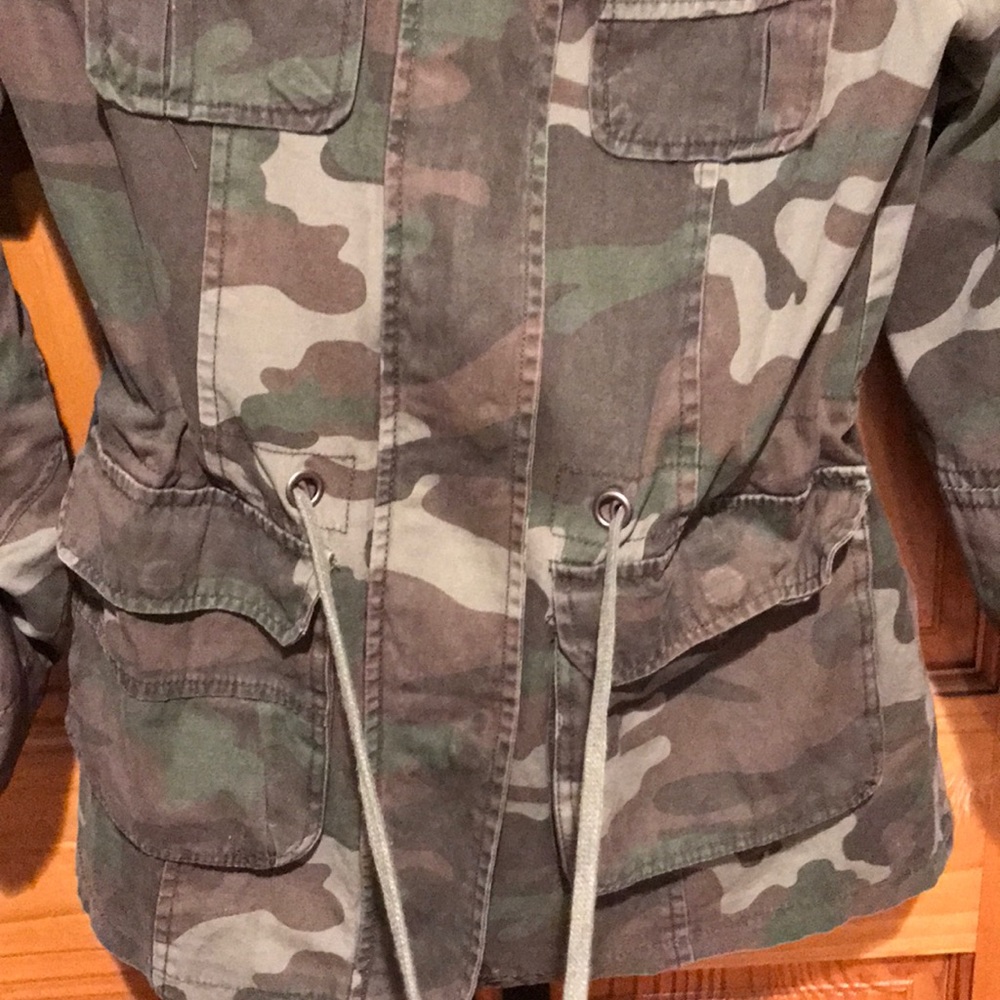 Army Cargo Jacket - Picture 4 of 4
